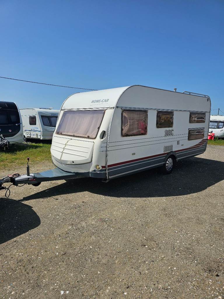 HOME-CAR RACER 526 6 BERTH CARAVAN