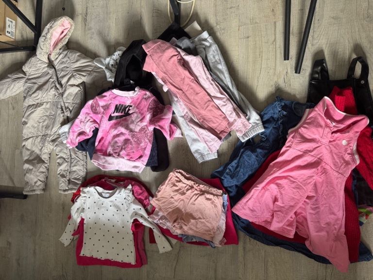 Girls’ Clothing Bundle Age 2–5 Years – 28 Items
