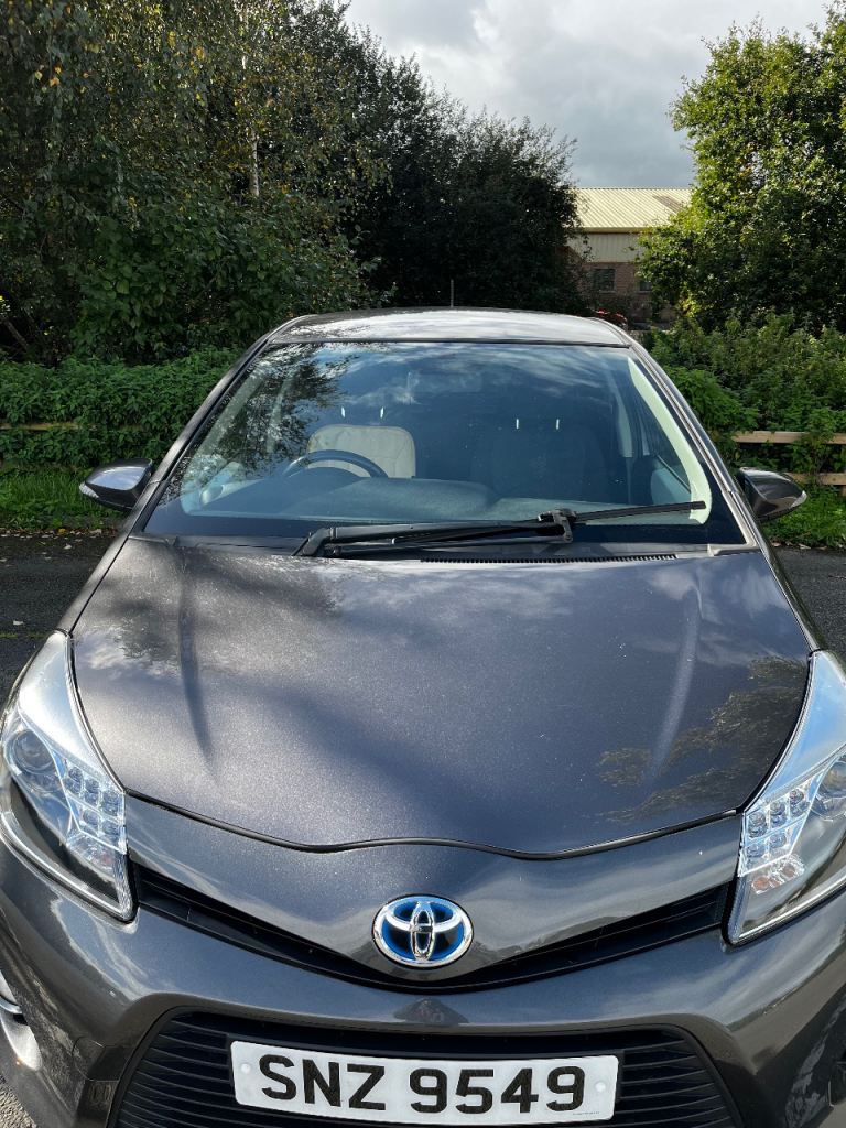 Toyota, YARIS, Hatchback, 2013, Automatic 1497 (cc), 5 doors