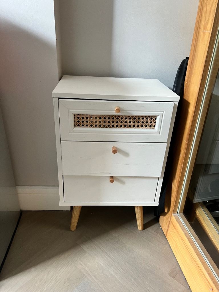 Bedside table