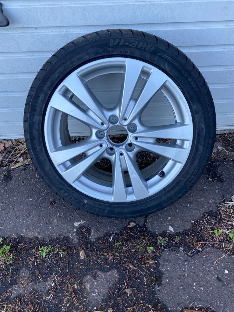 Alloy wheel and tyre