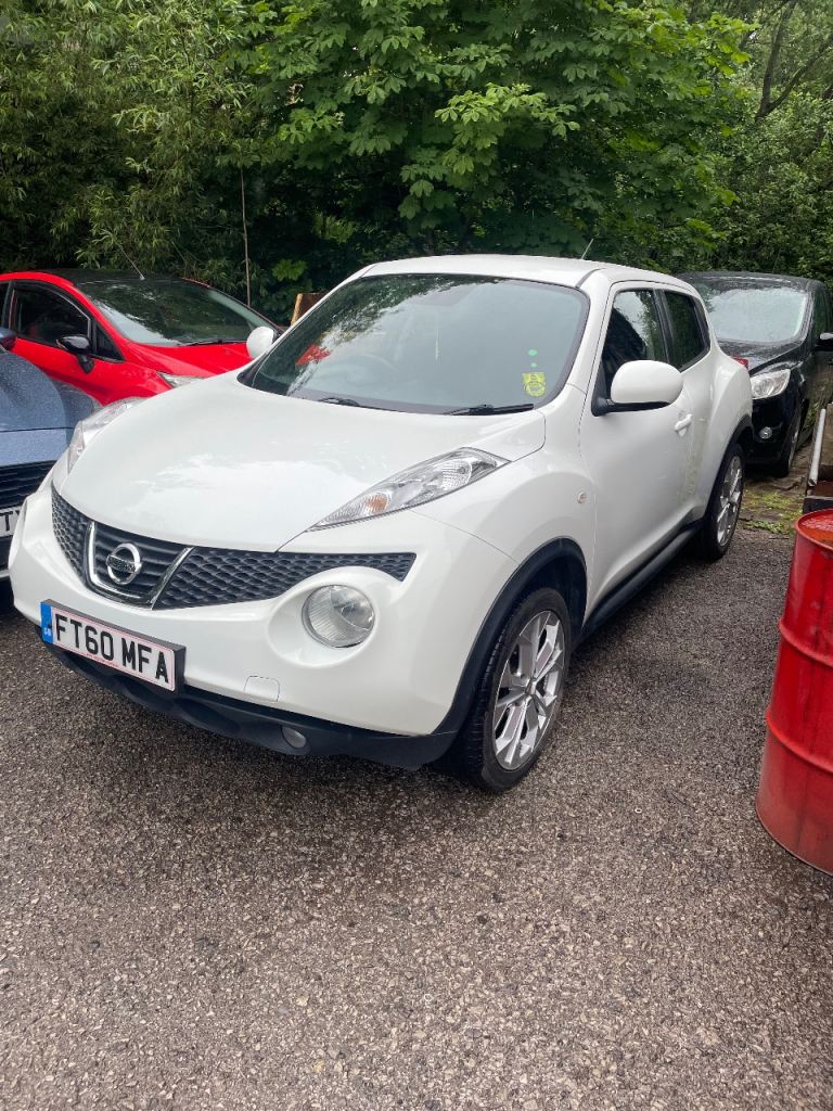 Nissan, JUKE, Hatchback, 2011, Manual, 1598 (cc), 5 doors