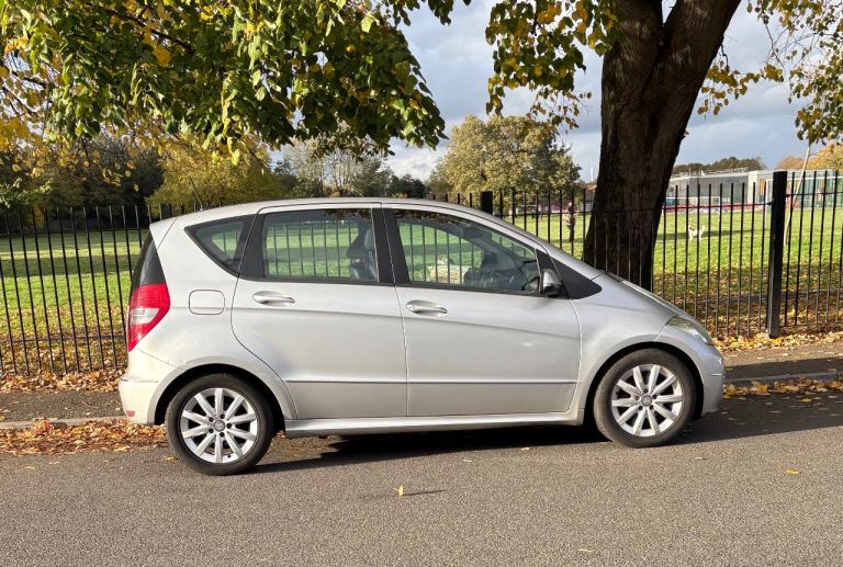 AUTOMATIC** 09 Mercedes A180   5 Door. ~ BARGAIN  £1999