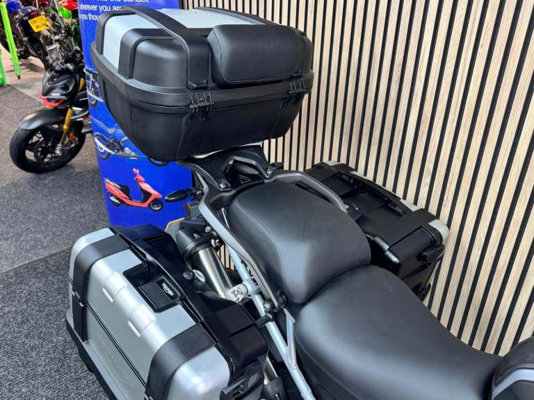 2023 73 Triumph Tiger 1200 GT Explorer - LUGGAGE - BREMBO - REAR RADAR