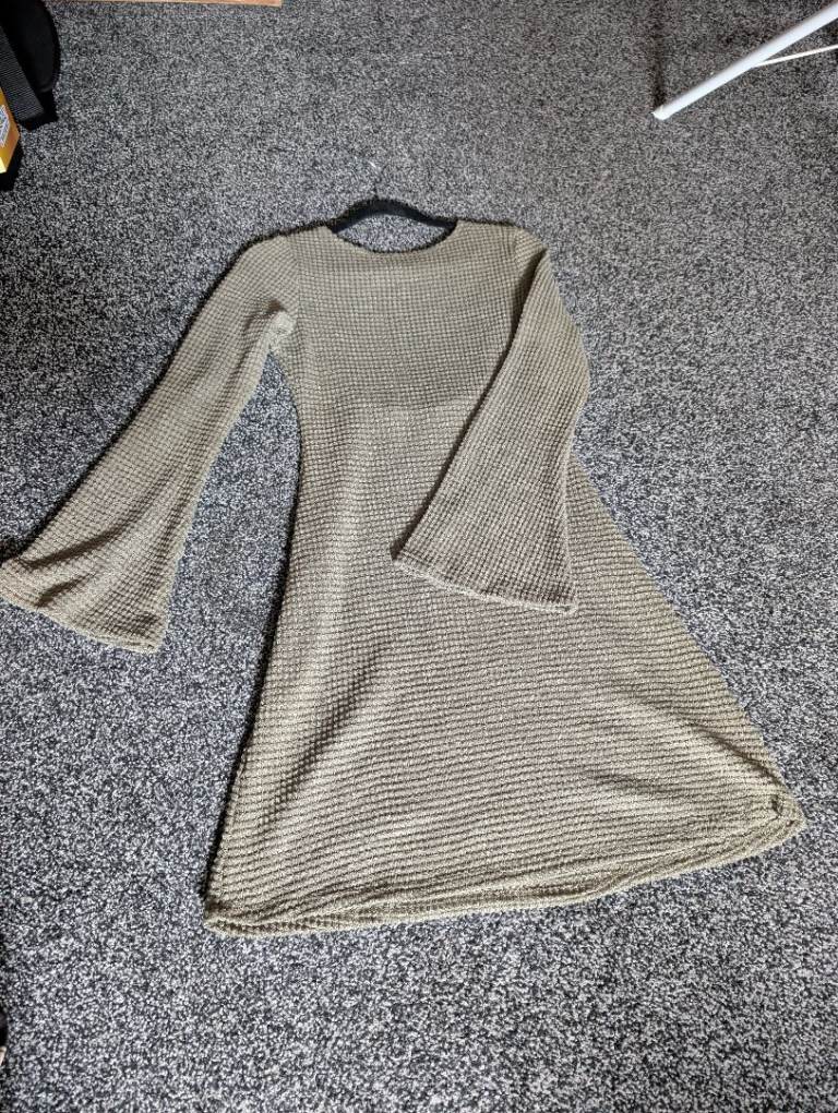 BLAKELY crochet mini Dress Size Medium - Khaki Sleeve Waffle Texture