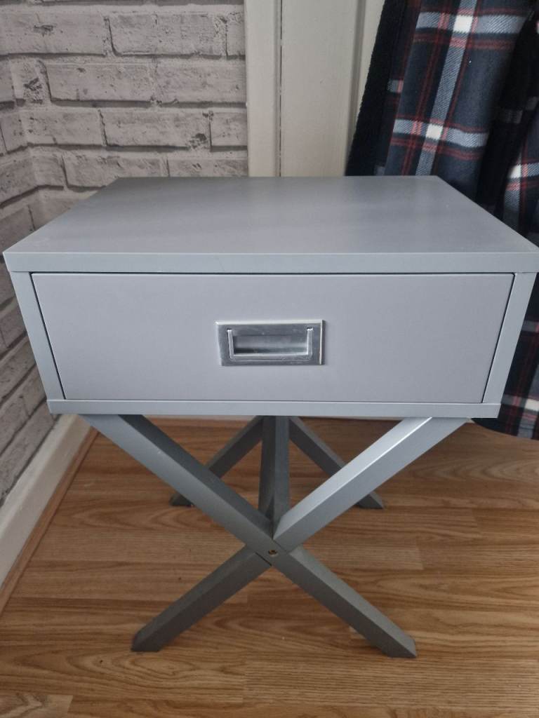 Bedside table