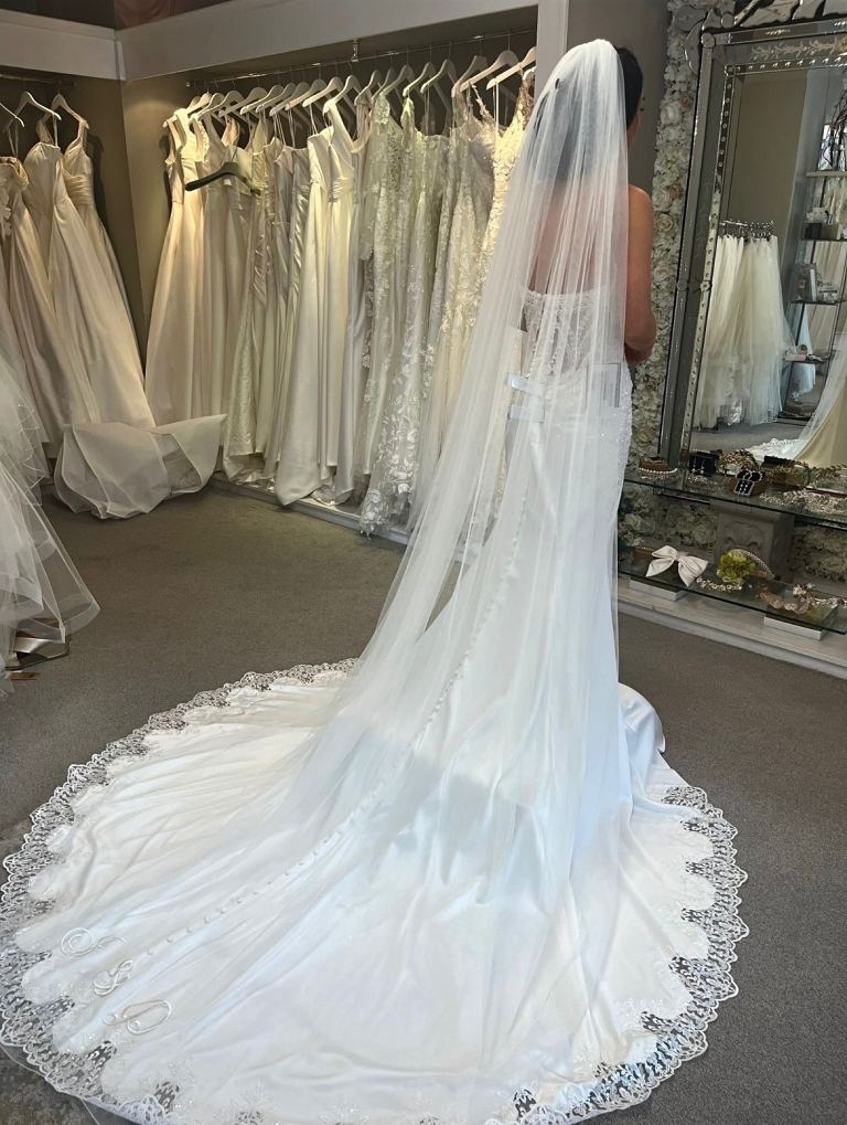 Maggie sottero wedding dress size s8 