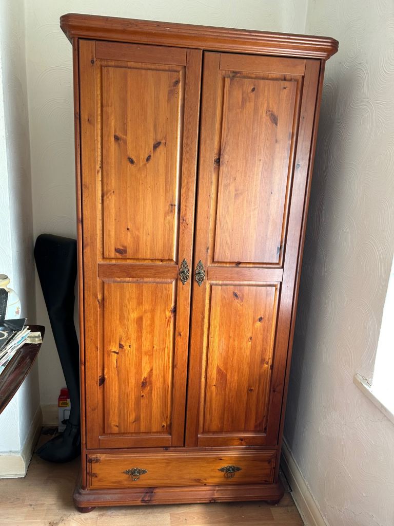 Solid pine bedroom wardrobe set