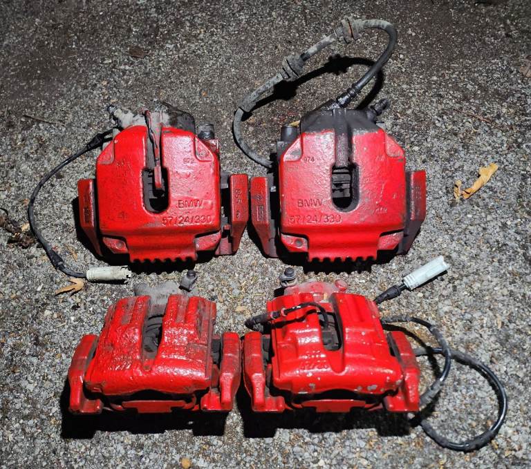 BMW 3 SERIES E92 325i BRAKE CALIPERS FULL SET With Carriers, Pads & Sensors