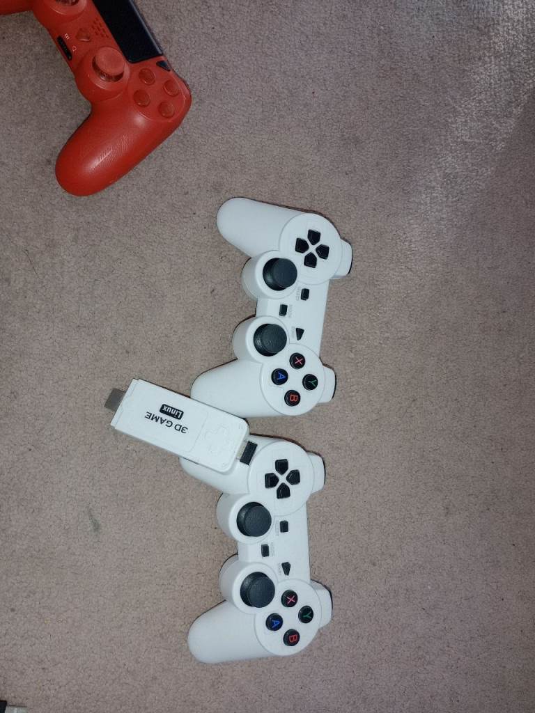 PS4 + Xbox 360 + Kinect + Retro Game Stick (Thousands of Games!) £300
