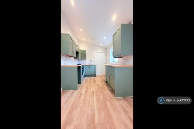 2 bedroom flat in Love Lane, Wisbech, PE13 (2 bed) (#2660933)