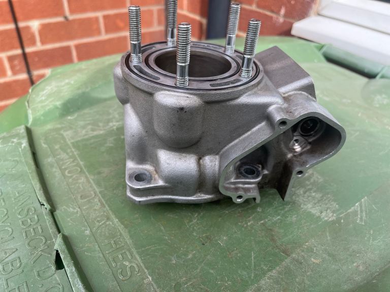 yz125 cylinder barrel