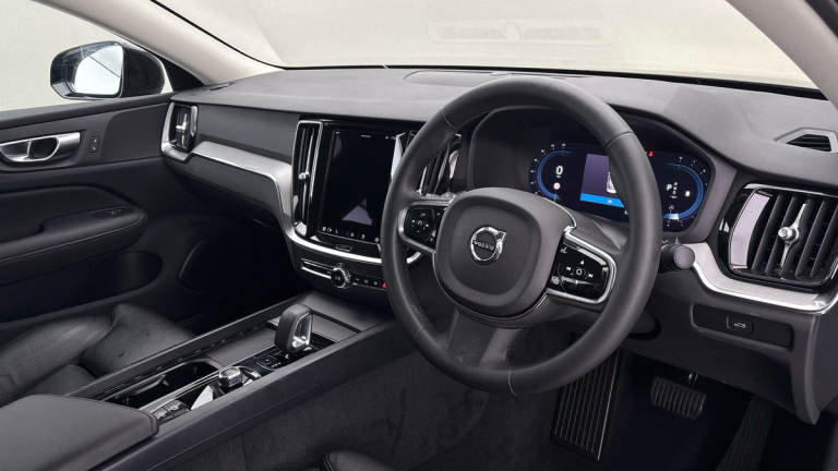 2023 Volvo S60 Plus Dark B5 (250 hp) Saloon Petrol/Electric Hybrid Automatic