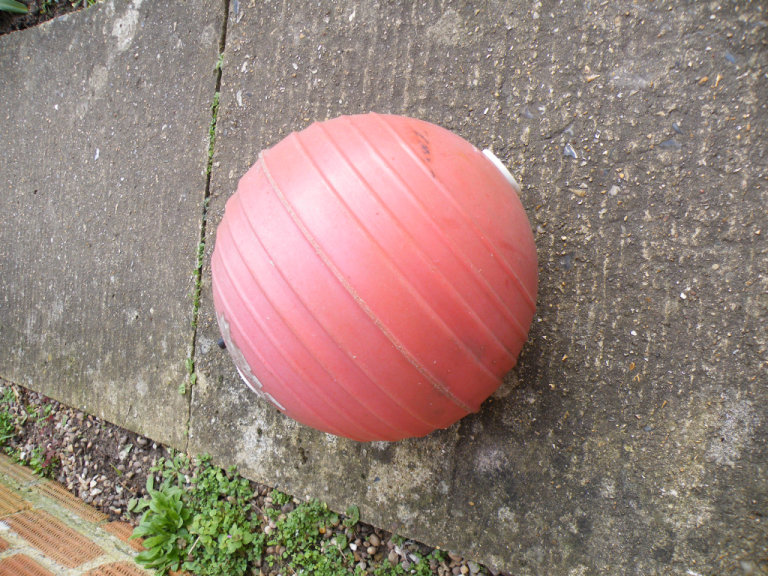 Wheelbarrow ball wheel