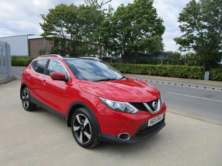 2015 Nissan Qashqai 1.5 dCi n-tec+ SUV 5dr Diesel Manual 2WD Euro 5 (s/s) (110