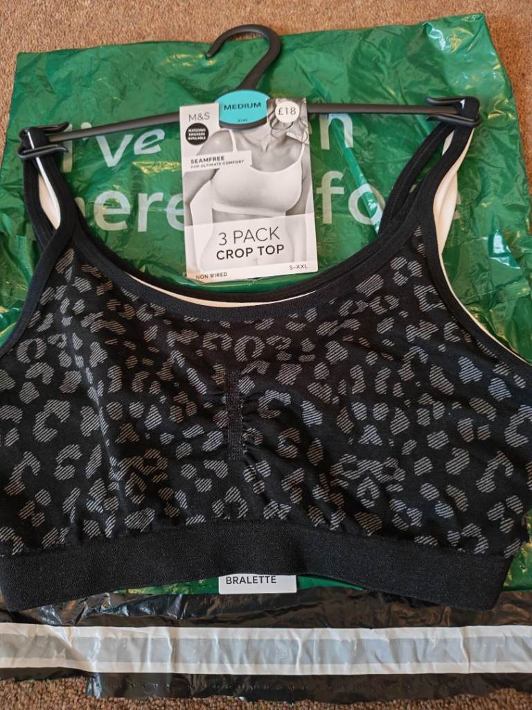 New M&S 3 pack of crop tops, size medium. 