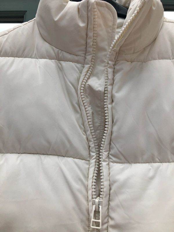 Monki ivory puffer vest XXS UK 4/6 VGC