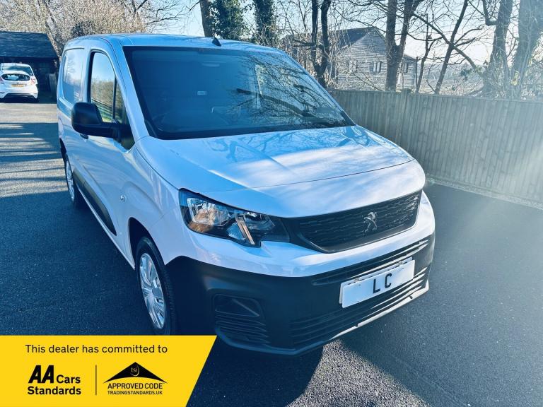 2023 Peugeot Partner 1.5 BlueHDi 1000 Professional Premium + Standard Panel Van