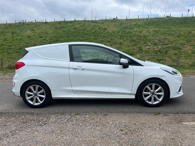 2019 Ford Fiesta Van SPORT TDCI AIR CON EURO 6 Car Derived Van Diesel Manual