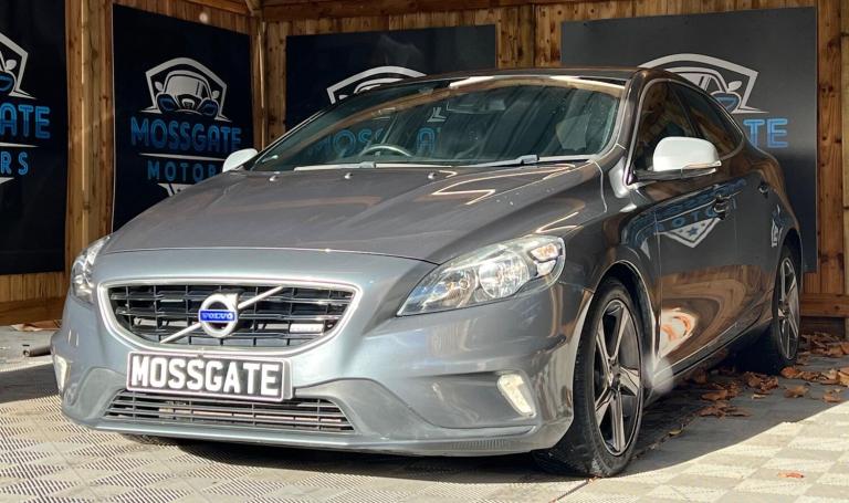 2015 Volvo V40 D2 R DESIGN 5dr HATCHBACK DIESEL Manual