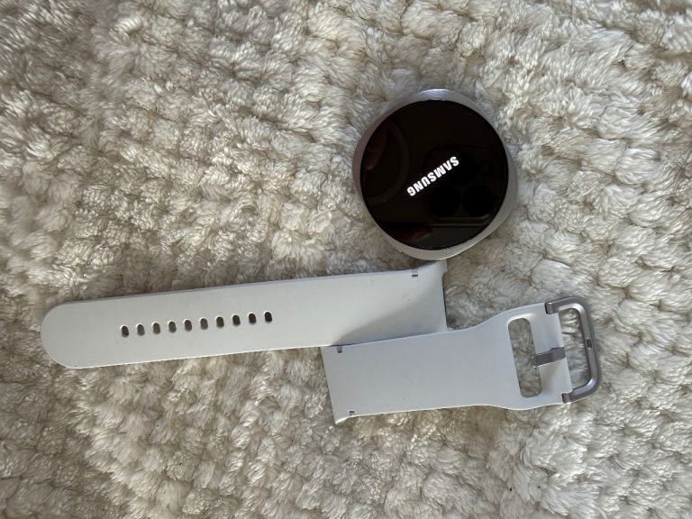 Samsung galaxy 8 smartwatch 45MM