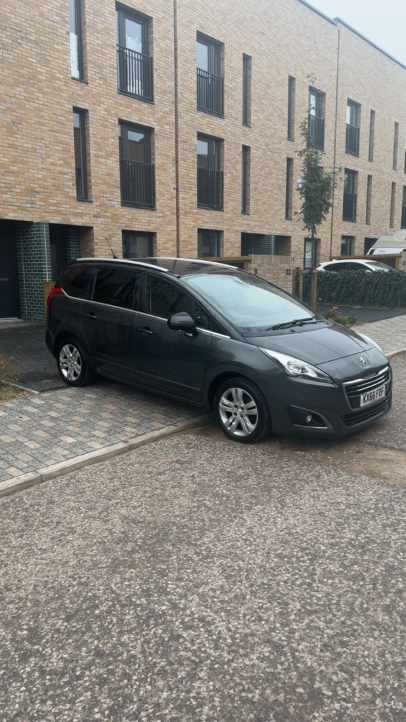 Peugeot, 5008, MPV, 2017, Manual, 1199 (cc), 5 doors