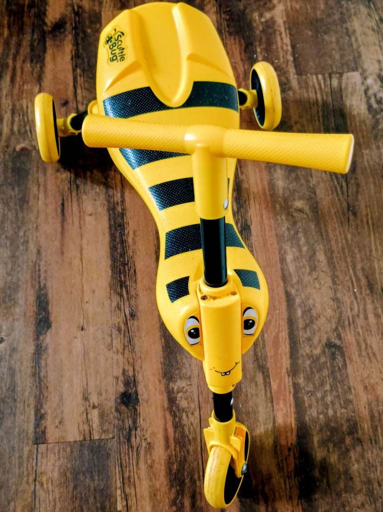 Bubble bee kids scooter 