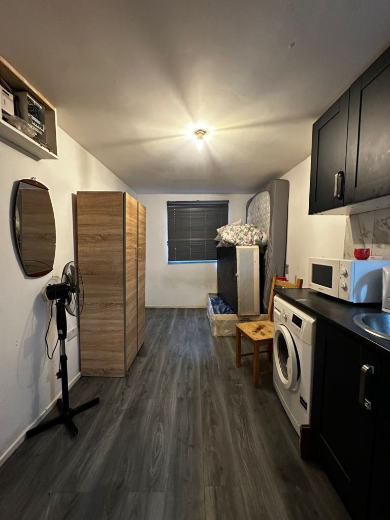 studio flats to rent