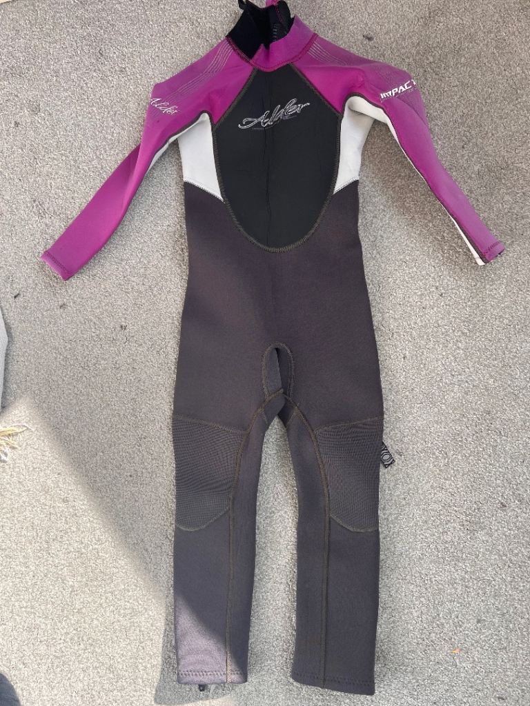 Kids wet suit age 7/8