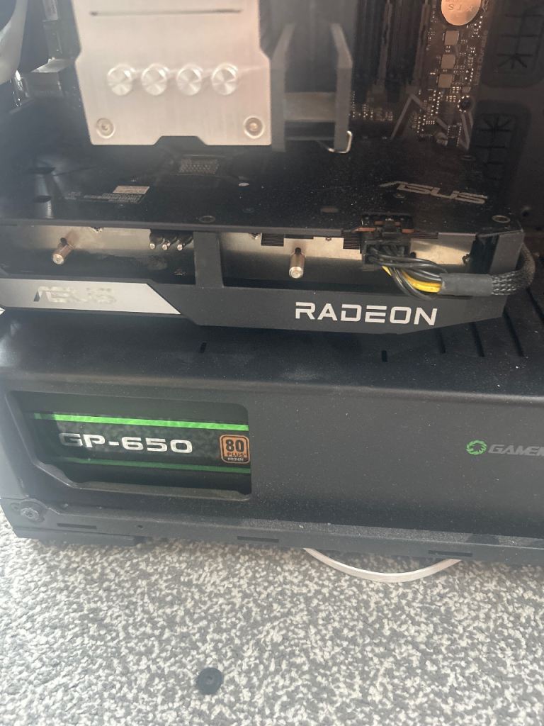 asus Radeon rx6650xt as new