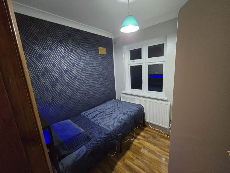 Single Room to Rent £450 – Maidenhead, Professionals & Students