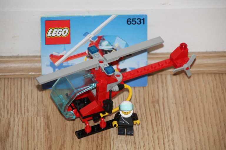 3 Vintage Lego sets: 6531 Flame Chaser * 6634 Stock Car * 6641 4-Wheelin' Truck