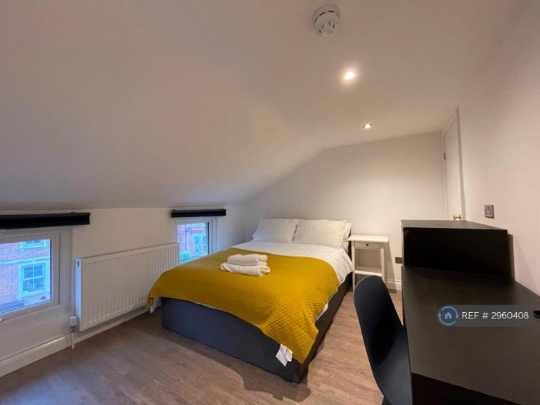 5 bedroom house in Waylen Street, Reading, RG1 (5 bed) (#2960408)