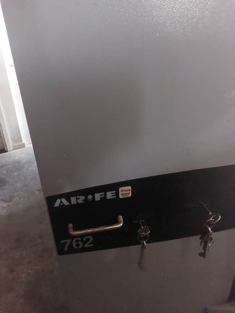 Large safe fire resiste 