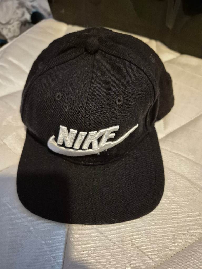 Nike Black Baseball Cap – Good Condition