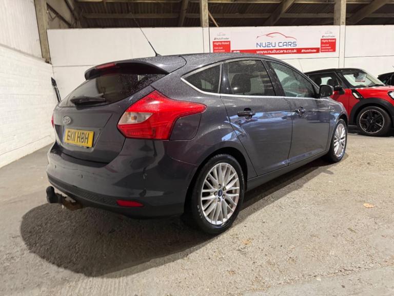 2011 Ford Focus 1.6 125 Zetec 5dr HATCHBACK PETROL Manual