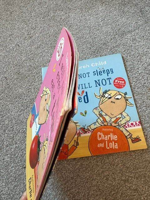 Charlie and Lola 2 books  📚