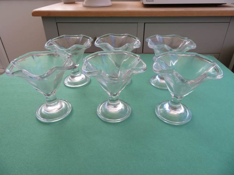 6 Sundae Glass Dishes