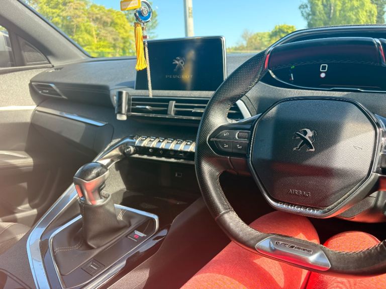 Peugeot, 3008, Hatchback, 2017, Manual, 1199 (cc), 5 doors