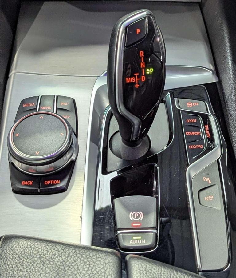 2017 BMW 5 Series 530d xDrive SE 4dr Auto SALOON DIESEL Automatic