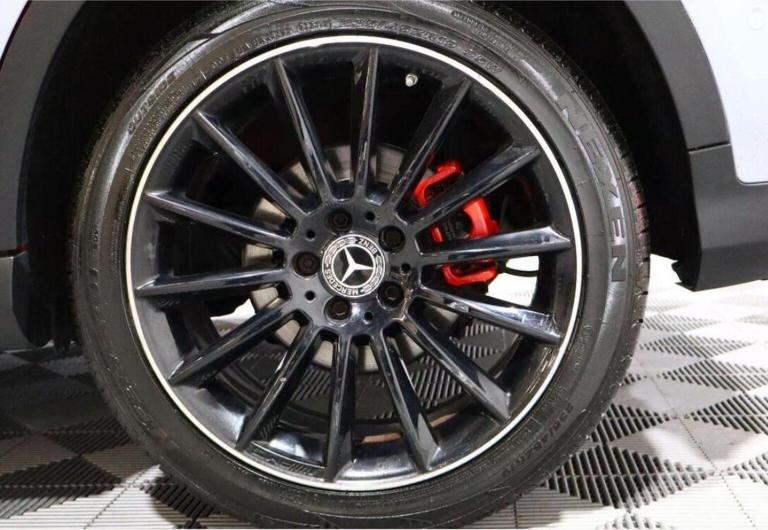 MERCEDES-BENZ GLA CLASS 2.1 GLA220d AMG Line (Premium Plus) 7G-DCT 4MATIC Euro