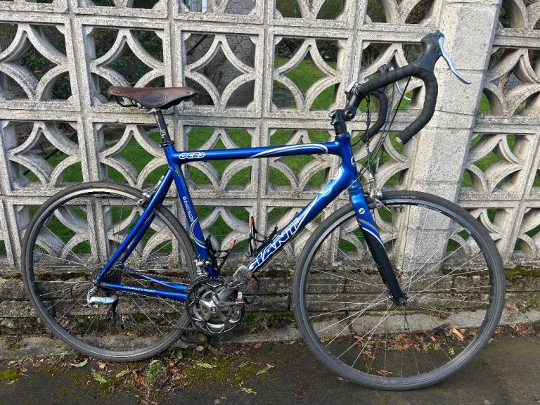 GIANT OCR3 BIKE WITH BROOKS SADDLE & CATEYE VELO 8
