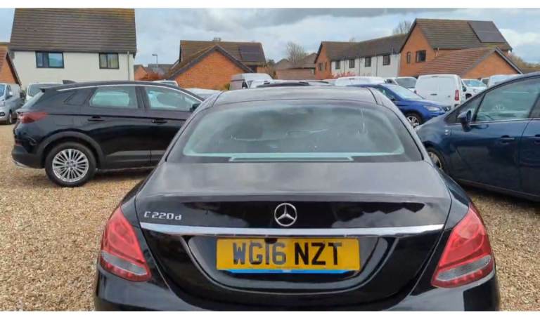 Mercedes-Benz, C CLASS, Saloon, 2016, Manual, 2143 (cc), 4 doors