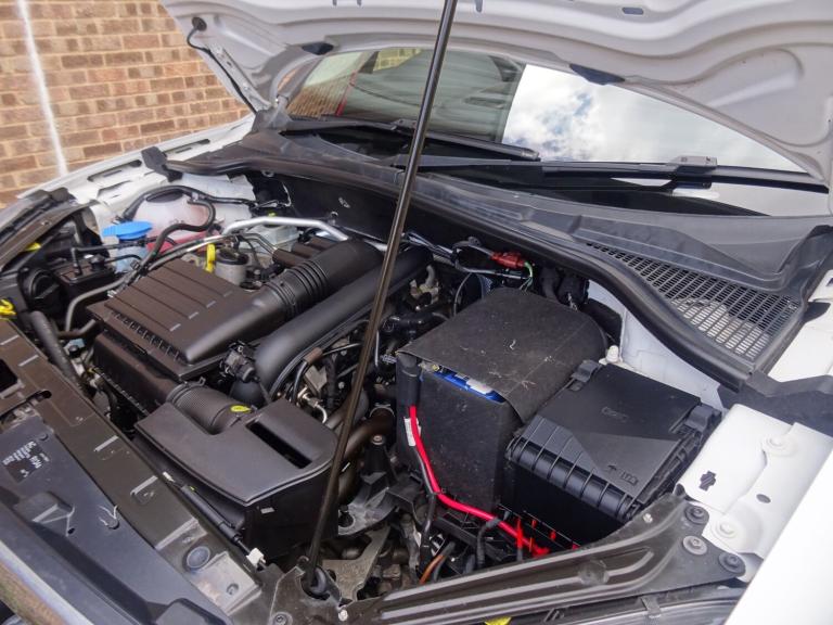 2015 Skoda Yeti 1.2 TSI 110 SE 5dr **ULTRA LOW MILEAGE*ONLY 9000 MILES FROM NEW** HATCHBACK Petro...