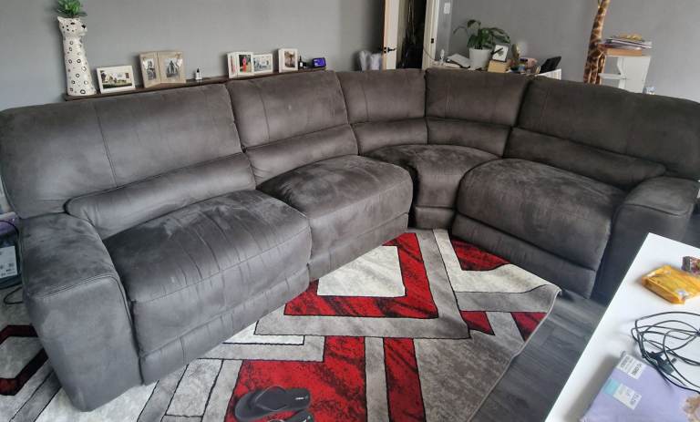 Large Grey Corner Sofa with Recliners – Good Condition