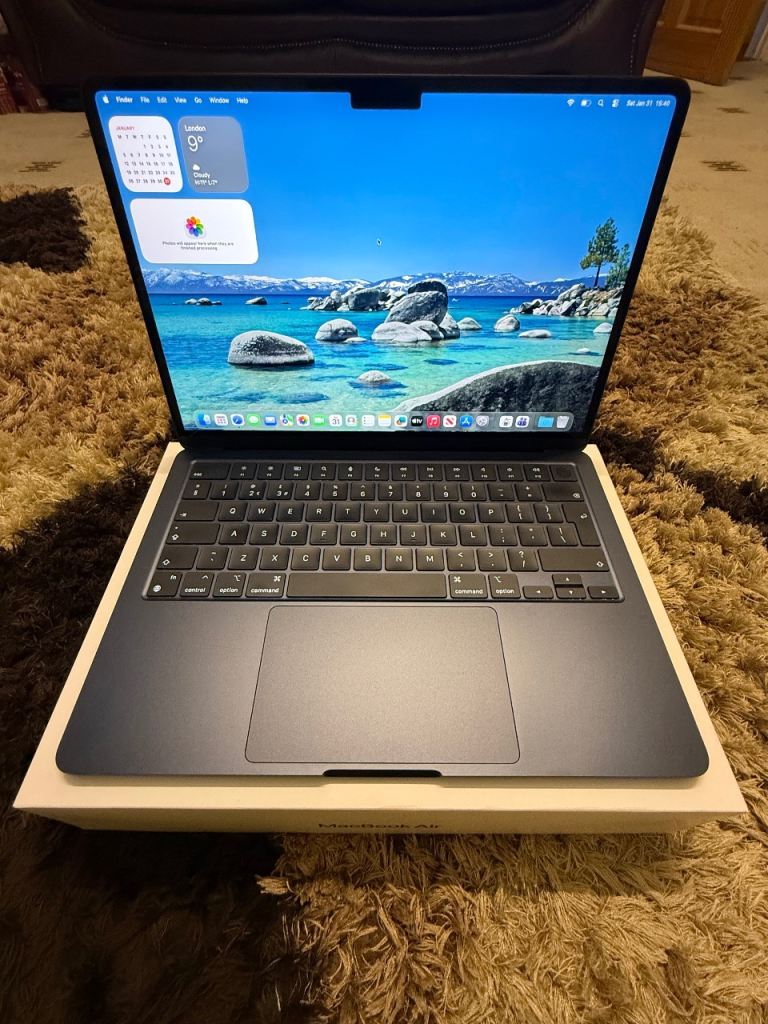 Apple MacBook Air M2 