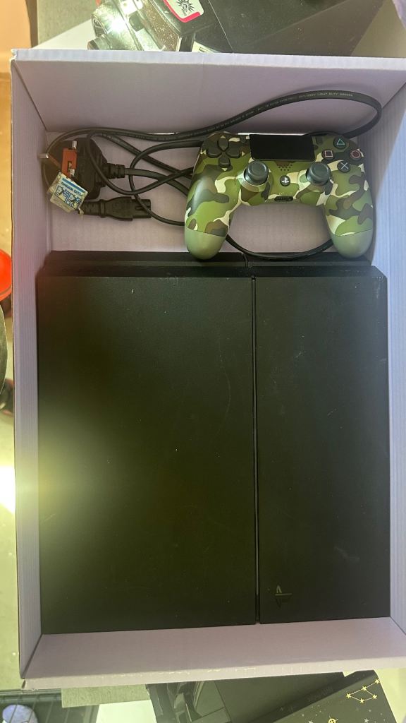 PS4 Console with Camouflage Controller & 9 Games