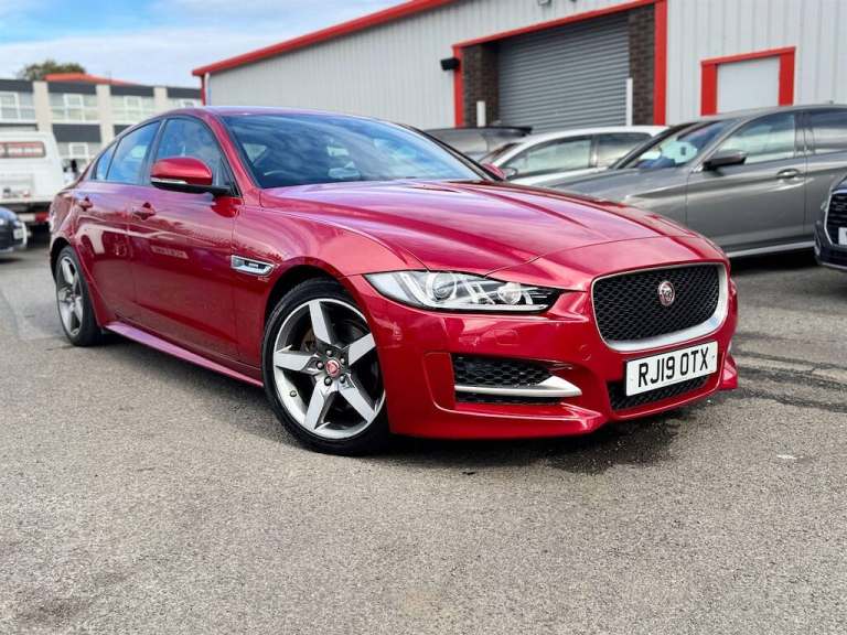 2019 Jaguar XE 2.0d [180] R-Sport 4dr Auto SALOON DIESEL Automatic