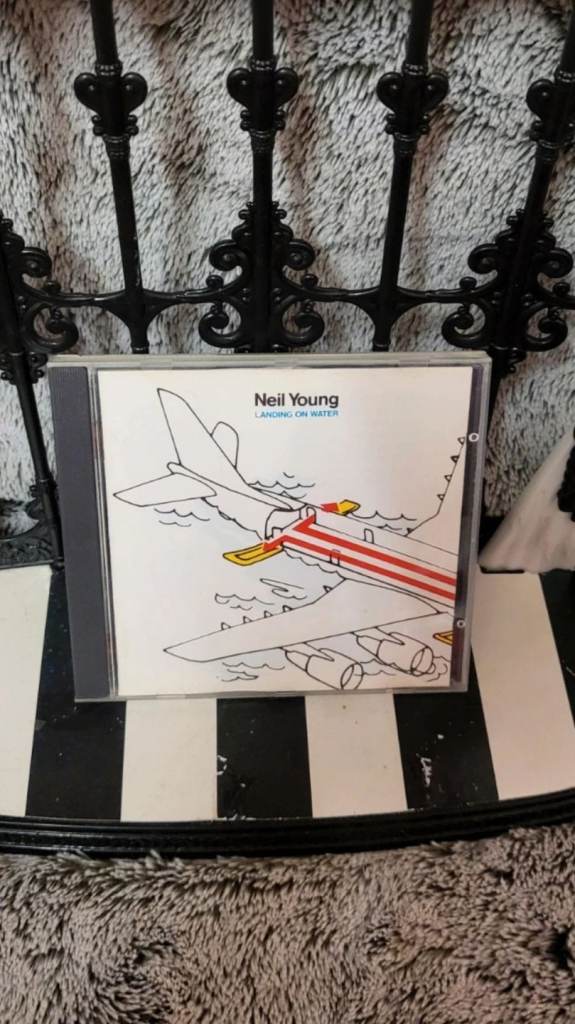 Neil Young Landing On Water CD