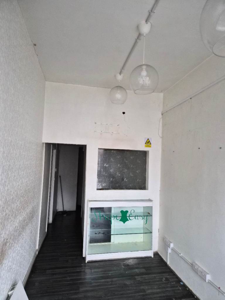 Shop to Let on a Busy Main Road